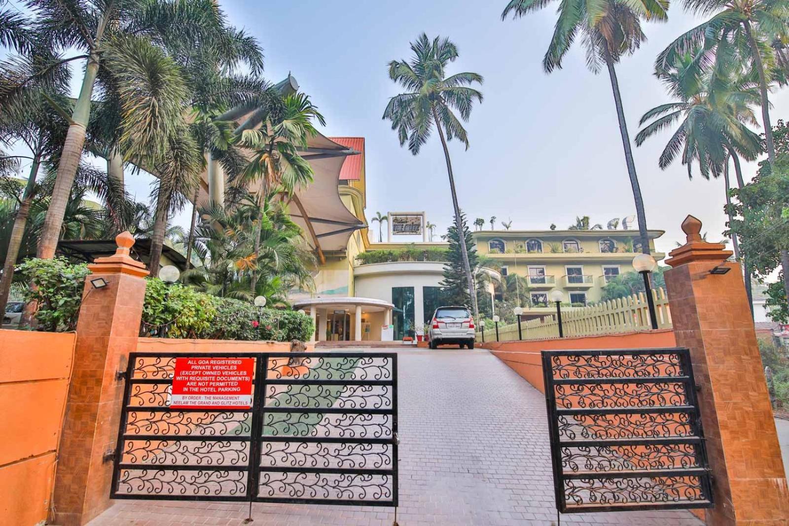 Neelam The Glitz Hotel Calangute Bagian luar foto